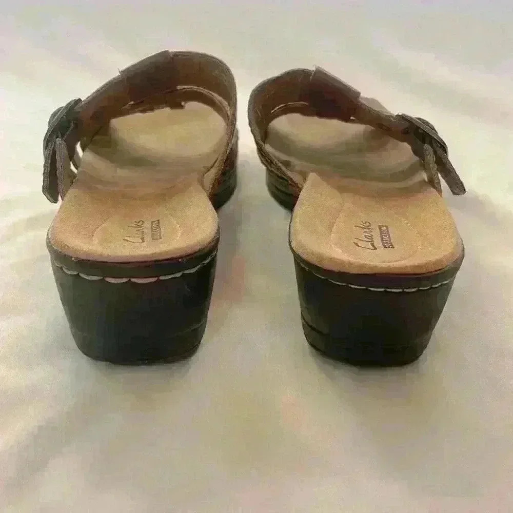 Clarks Women's Brown Strappy Leather Comfort Sandals Adjustable Buckle Size 7 - Picture 3 of 7